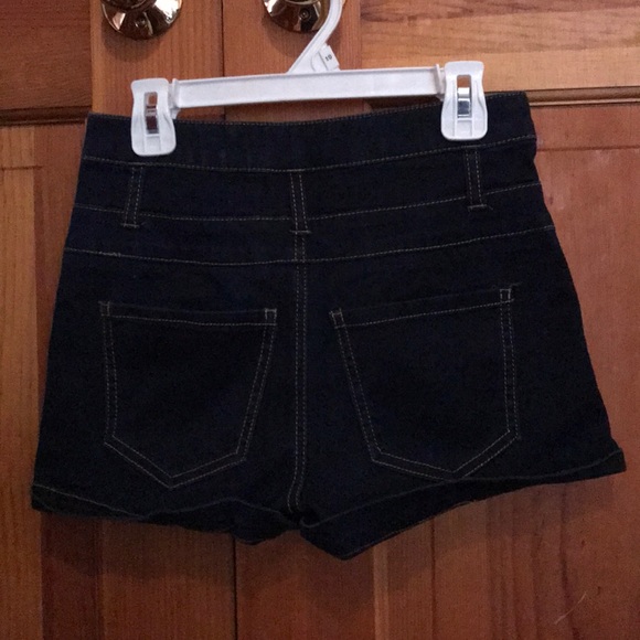 Refuge Hi Rise 3 button jean shorts - Picture 2 of 3